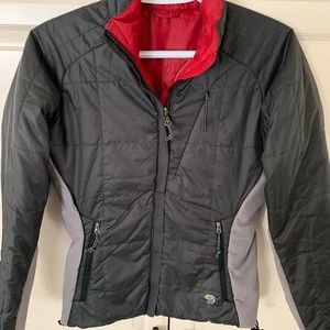 Women’s Mountain Hardware reversible!!
